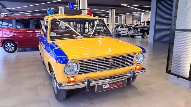 Раритетный автомобиль ГАИ в коллекции автосалона 100 МАШИН