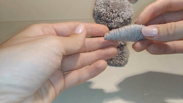 Мышь - своими руками из помпонов.  Handmade Mouse
