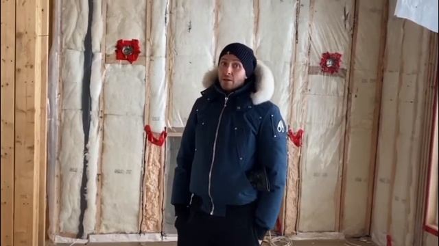 Building a House: Construction Steps – Insulating our Home with Spray foam and Batt Insulation! смотреть онлайн