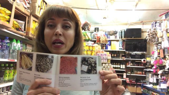 №3 Жизнь в Гонконге. Необычные продукты на рынке. Рекомендации новым резидентам Гонконга смотреть онлайн