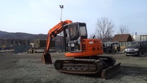 Эксковатор HITACHI EX75UR3