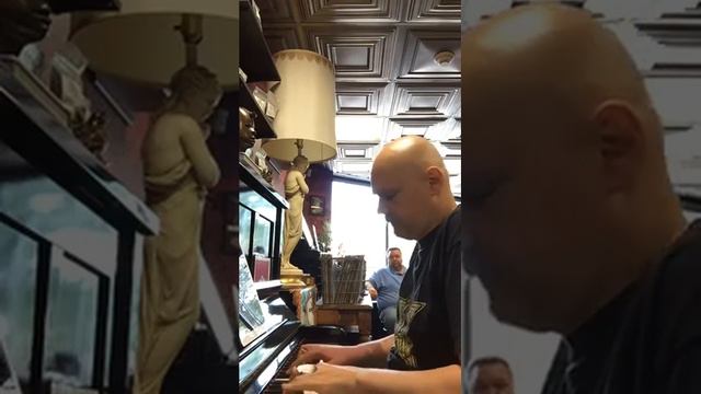 William Patrick Corgan - SOMA - live from Madame ZuZu's - Sep 21, 2017 смотреть онлайн