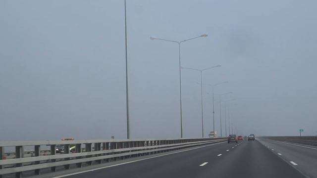 туман на дамбе, три часа дня смотреть онлайн