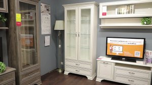 Шкаф с витриной TIFFANY