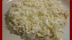 Салат Нежность с курицей и бананом