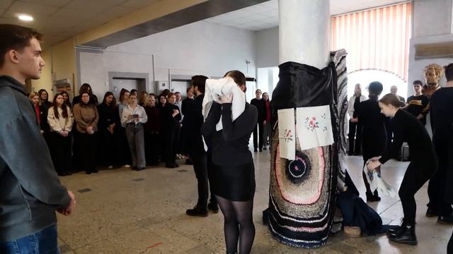 Поэтический реквием "Колени преклоню я сегодня..." смотреть онлайн