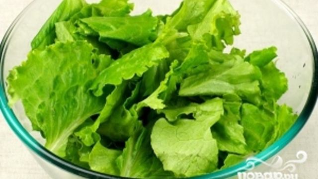 Салат Цезарь с брынзой