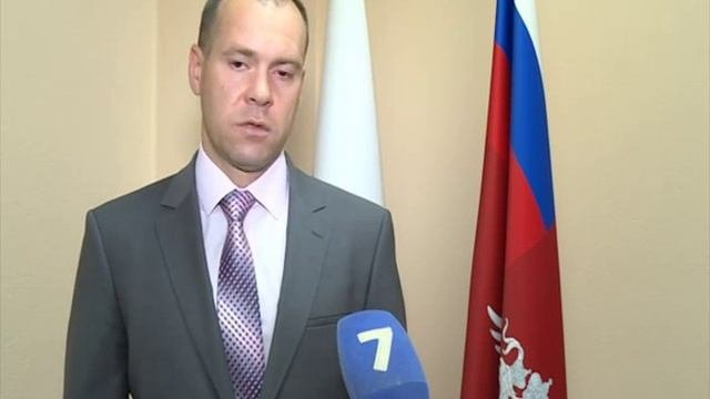 Поздравления  принимают работники миграционной службы