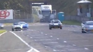 Bugatti Veyron звук двигателя!