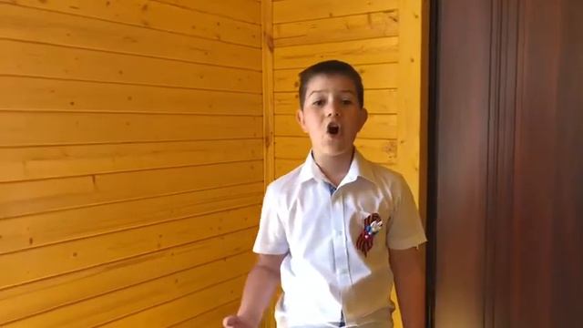 Петров Кирилл «идёт солдат по городу»