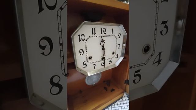 Часы настенные Очз-Янтарь, четвертные смотреть онлайн