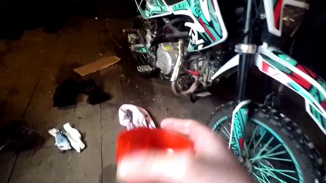 ПОКАТУШКИ НА ПИТБАЙКЕ ЗИМОЙ ПО СНЕГУ/ЗАМЕНА МАСЛА НА ПИТБАЙКЕ смотреть онлайн