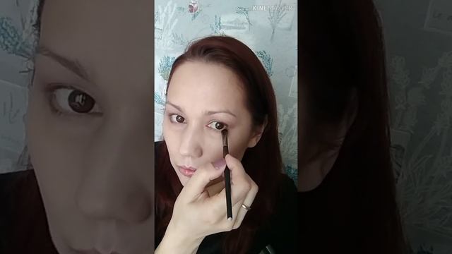 Трендовый макияж с красной помадой!  #Краснаяпомада #BeautyBox #бьютисет