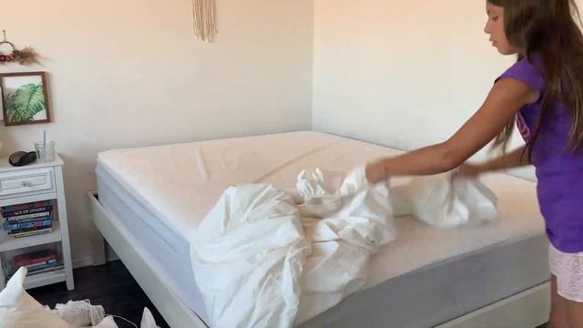 Clean With Me - Deep Cleaning My Room смотреть онлайн