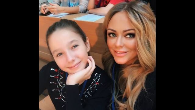 Абдулова хочет забрать дочь Юлии Началовой к себе смотреть онлайн