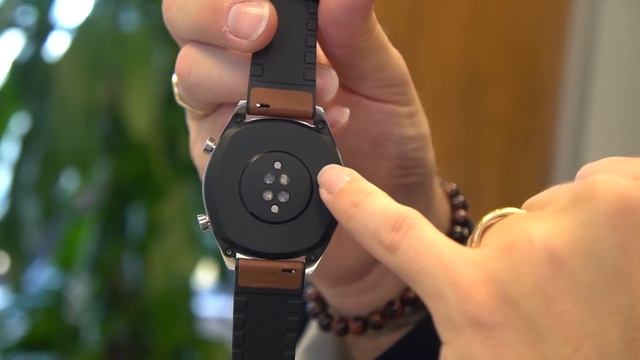 Huawei Watch GT Demo - 5 min Overview смотреть онлайн