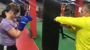 ОТРАБОТКА УДАРОВ НА ГРУШЕ