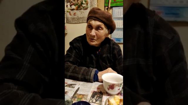 Маме 95. Читает стиихи. смотреть онлайн