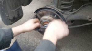 Восстановление резьбы в ступице своими руками на Пежо 308