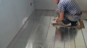 № 24. Теплый пол без стяжки  монтаж своими руками  часть 4  подгонка основных элементов УФЭ
