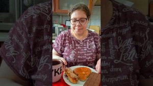 Мукбанг с мужем/Пирожок с капустой, Эклеры, Шоколадка, Чай