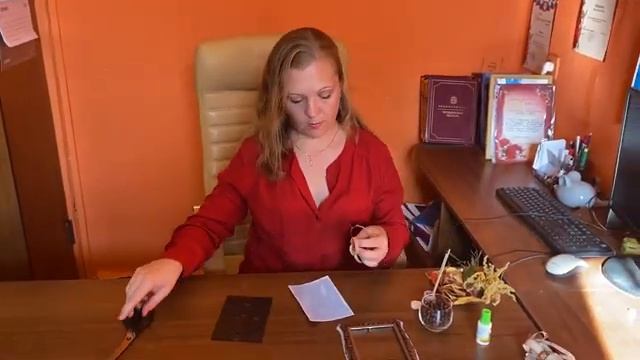 Мастер-класс по изготовлению поделки из природного материала "Листопад" от МБУ "ЦКиДМ". смотреть онлайн