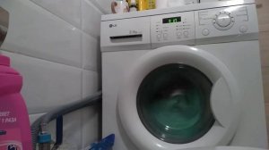 Washing machine LG WD-80490S. Cotton 95 + prewash, 800 rpm (part 1)