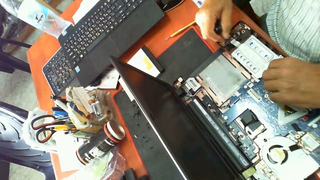 acer tarvelmate p256 replace harddrive clean fan смотреть онлайн