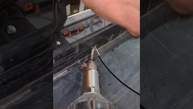 Свариваем бампер феном для сварки пластика. смотреть онлайн