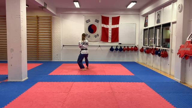 WT POOMSAE SIPJIN FEMALE U/40 Charlotte Pedersen 0007 смотреть онлайн