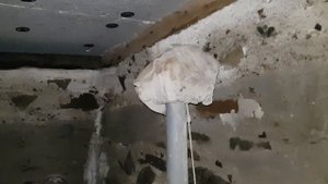 Видеоблог креста. Утепляю пол пенопластом через подпол.