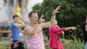 Танцевальный флэшмоб для фестиваля Вдохновение: учим движения!