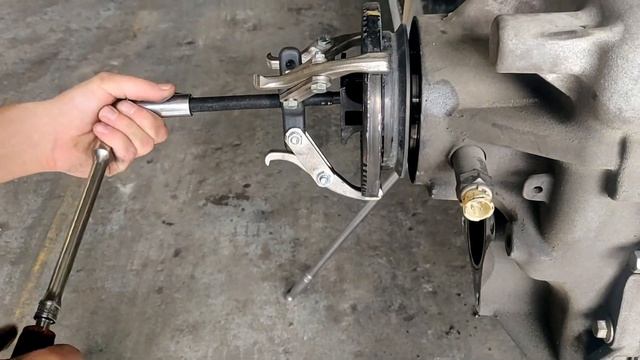 I-Shift Transmission Disassembly part 2 смотреть онлайн