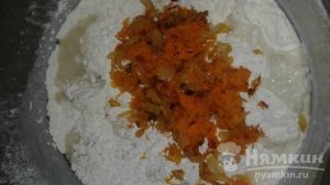 Хлеб с луком и морковкой в мультиварке