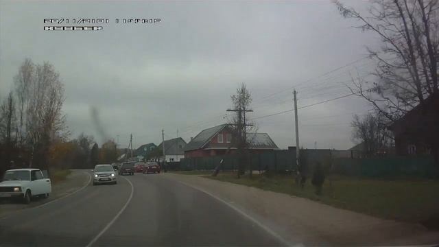 М571АТ/40 Lexus выезжает вслепую, имя водителя Дмитрий смотреть онлайн