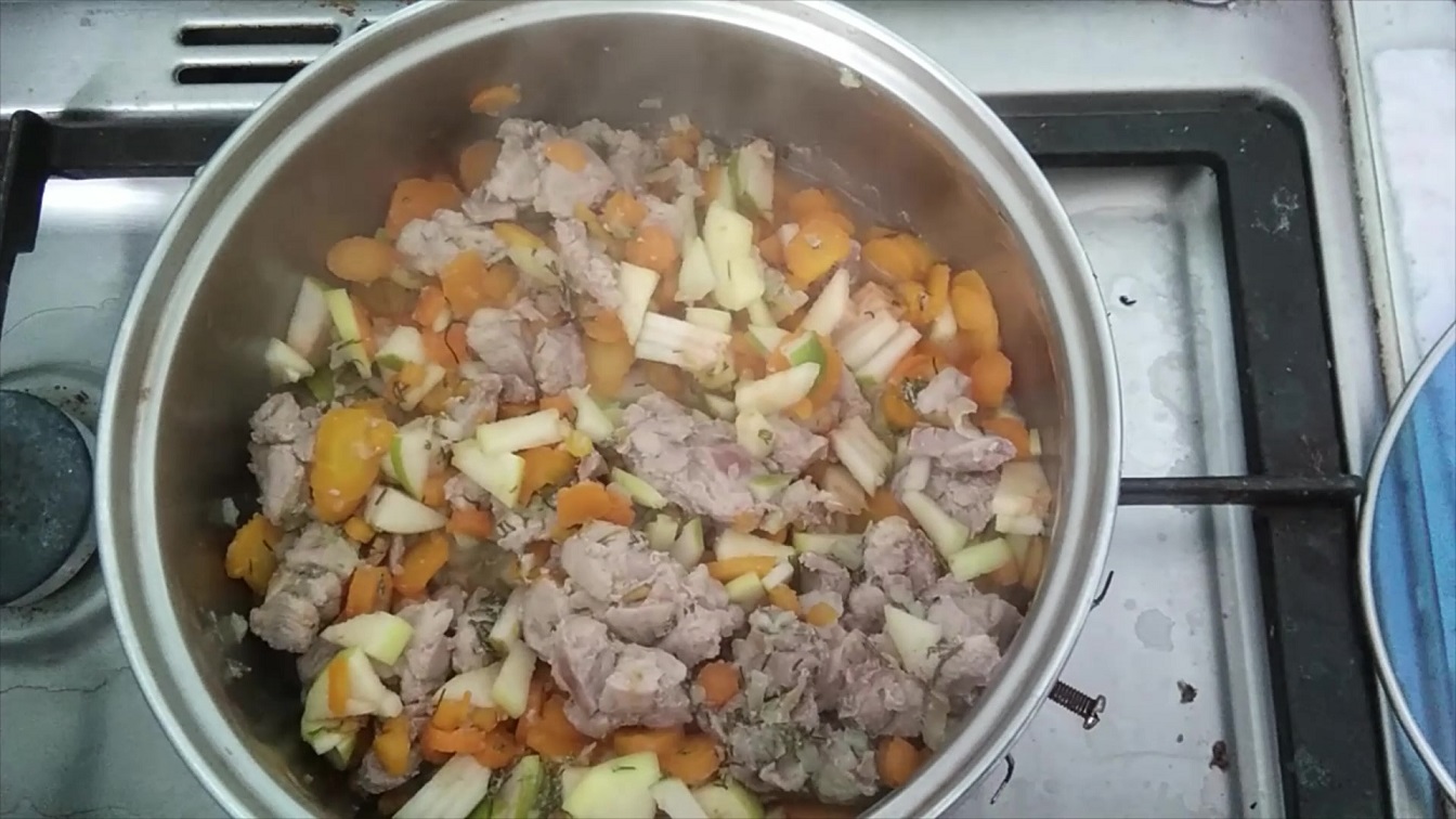 Индейка по деревенски с молодой морковью.mp4 смотреть онлайн