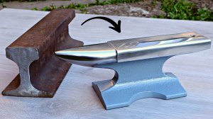 Сделал из ржавой рельсы отличную наковальню.