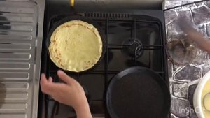 БЫСТРЫЕ ПРОСТЫЕ БЛИНЧИКИ.