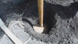 Бур ручной земляной самодельный. Бурение ям под столбы забора
