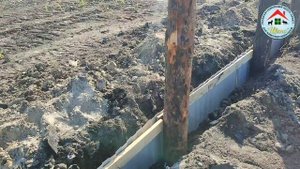 Укрепили забор в приюте от подкопов