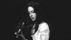 Joan Baez.  "La Llorona"