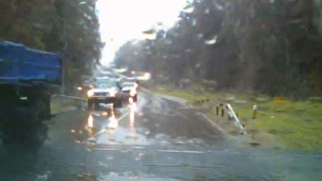 gelezinkelio pervaza, raudonas signalas смотреть онлайн