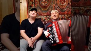 Мужики зажигают • Красиво поют и играют на баяне