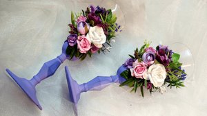 Свадебные бокалы с цветами в сиреневом цвете // МК