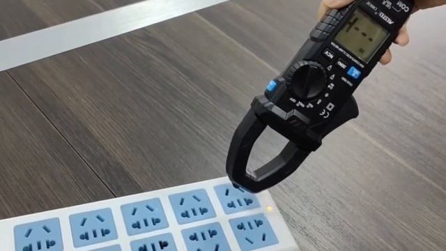 mestek CM83E Clamp 6000 Counts Clamp Meter смотреть онлайн