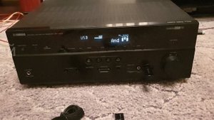 Yamaha RX-V673