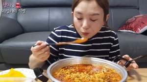 리얼먹방:) 고기반 라면반★우삼겹 짬뽕라면★ㅣSpicy Beef RamyunㅣREAL SOUNDㅣASMR MUKBANGㅣEATING SHOWㅣ