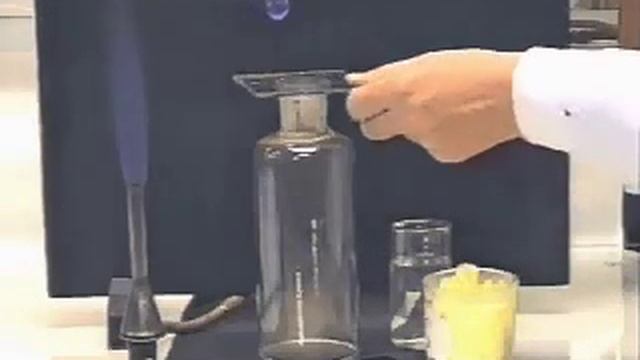 Аммиак горит. Горение железа в кислороде. Горение серы в хлоре. Сера горение в кислороде. 3 сжигания железных опилок в кислороде.