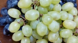 Пирог с виноградом. Простой рецепт сочной выпечки