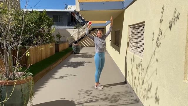 ВОЛЕЙБОЛ ДОМА - самостоятельные упражнения с мячом на развитие АТАКИ | VOLLEYBALL AT HOME - ATTACK